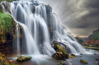 Картинка природа водопады тучи скалы водопад