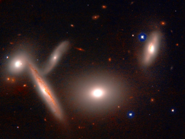 Обои картинки фото хиксон, 40, космос, галактики, туманности