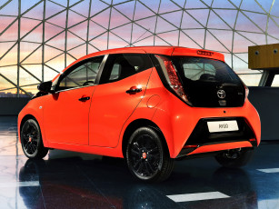 обоя автомобили, toyota, 2014, 5-door, aygo