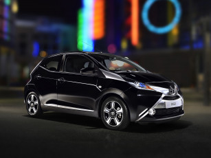 обоя автомобили, toyota, aygo, 2014, 5-door