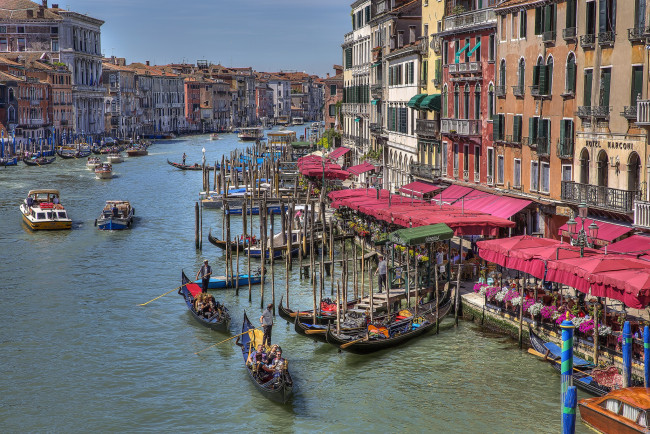 Обои картинки фото города, венеция , италия, гондолы, канал