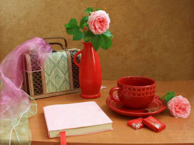 Обои картинки фото еда, натюрморт, чашка, чай, конфеты, розы, книга