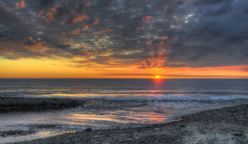 Картинка природа восходы закаты океан горизонт тучи солнце
