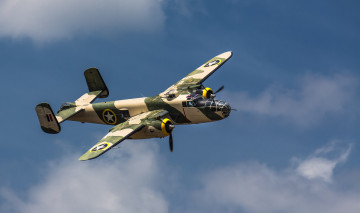 Картинка b-25+mitchell авиация боевые+самолёты полёт бомбардировщик небо