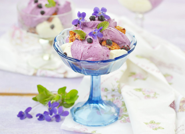 Обои картинки фото еда, мороженое,  десерты, цветы, десерт