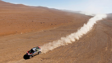 Картинка спорт авторалли bmw x3 dakar rally пустыня пыль гонка бмв