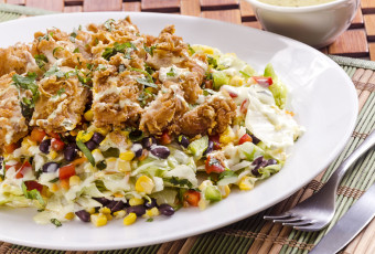 Картинка еда салаты +закуски фасоль капуста кукуруза курица