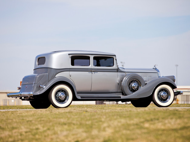 Обои картинки фото автомобили, классика, 1933г, pierce-arrow, model, 836, club, sedan, серый