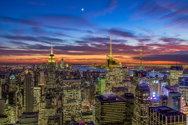 Обои картинки фото manhattan sunset, города, нью-йорк , сша, небоскребы, заря, огни