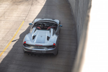 Картинка автомобили ferrari 488