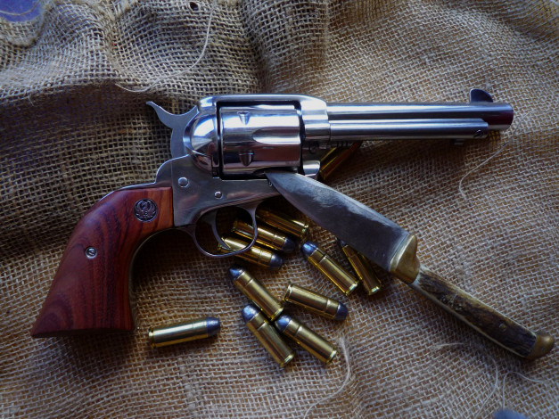 Обои картинки фото ruger vaquero , 45lc, оружие, револьверы, патроны, револьвер