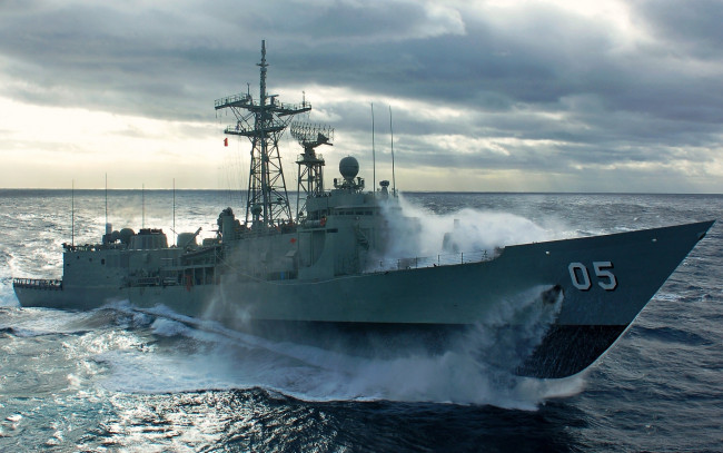 Обои картинки фото корабли, крейсеры,  линкоры,  эсминцы, эсминец, мельбурн, волны, океан