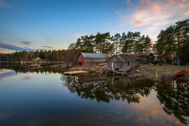 Обои картинки фото финляндия, города, - пейзажи, деревья, лодка, постройки, водоем