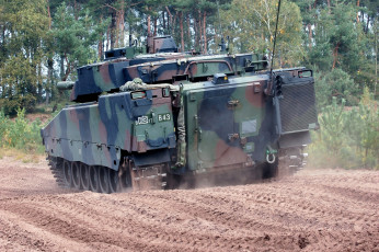 Картинка техника военная камуфляж танк