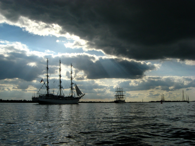 Обои картинки фото корабли, парусники, море, облака