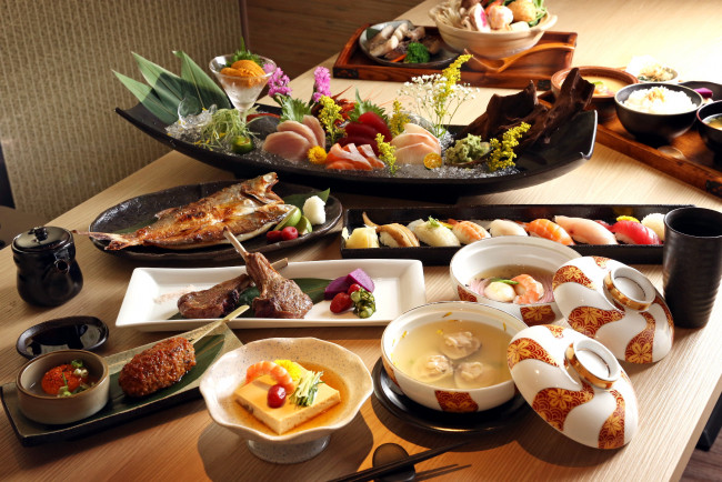 Обои картинки фото еда, разное, мясо, блюда, суп, морепродукты, суши, рыба, ассорти, тофу, японская, кухня, рис