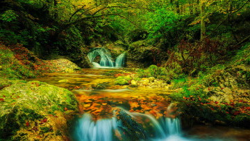 обоя waterfall at korita mostnice, slovenia, природа, водопады, waterfall, at, korita, mostnice