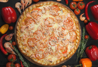 Картинка еда пицца морепродукты сыр креветки овощи
