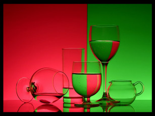 Картинка андрей белков стеклянный этюд цветной мажорный разное посуда столовые приборы кухонная утварь
