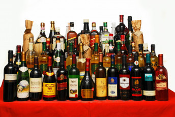 Картинка бренды напитков разное алкогольные бутылки вино виски напитки