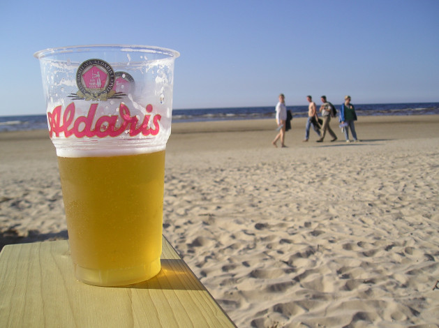 Обои картинки фото beer, бренды, напитков, разное, beach