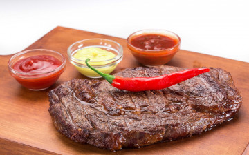 Картинка еда мясные+блюда соус мясо перец стейк
