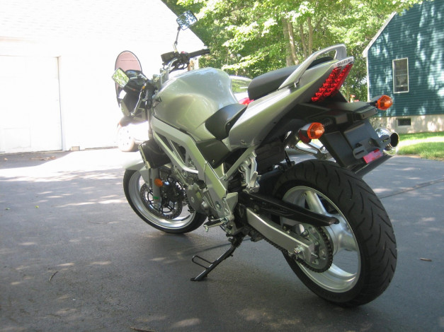 Обои картинки фото suzuki, sv650, мотоциклы
