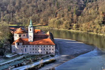 Картинка города -+католические+соборы +костелы +аббатства германия бавария монастырь река лес