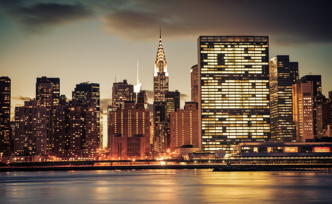 Обои картинки фото new york city, города, нью-йорк , сша, ночь, город, небоскребы, огни