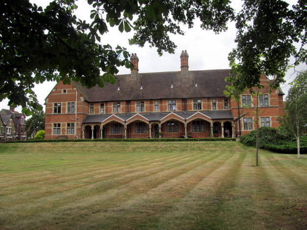 Обои картинки фото alms houses, faversham, kent, uk, города, - здания,  дома, alms, houses