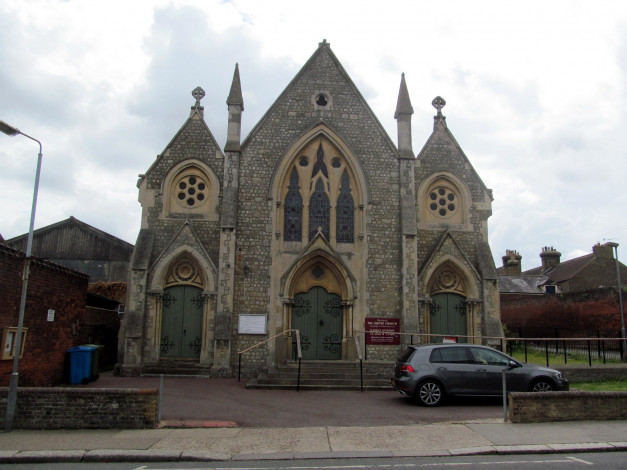 Обои картинки фото small church, faversham, kent, uk, города, - католические соборы,  костелы,  аббатства, small, church