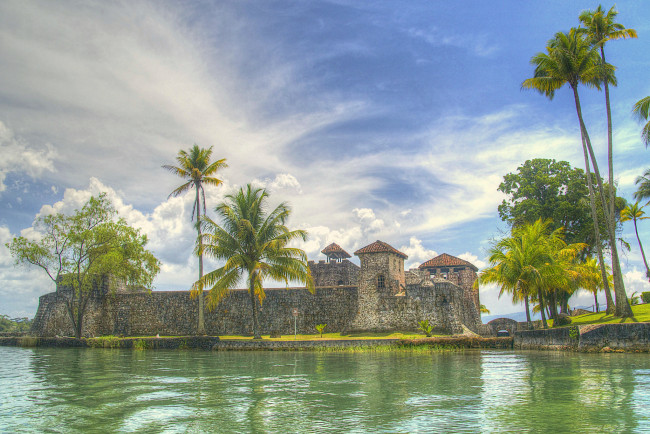 Обои картинки фото rio dulce,  guatemala, города, - дворцы,  замки,  крепости, простор