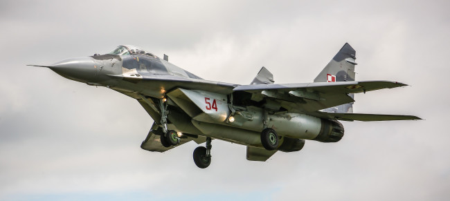 Обои картинки фото mig 29, авиация, боевые самолёты, истреьитель