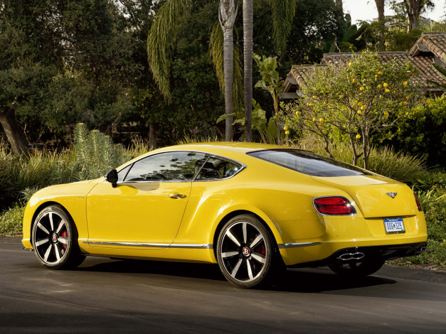 Обои картинки фото автомобили, bentley, coupe, continental, gt, v8, s, желтый, 2013г