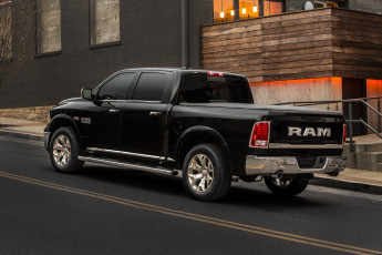 Картинка автомобили ram 1500 laramie cab limited crew темный 2015 г