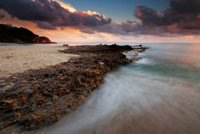 Обои картинки фото природа, побережье, рассвет, скалы, камни, море