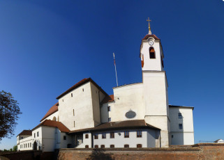 Картинка церковь замке шпильберк города католические соборы костелы аббатства Чехия