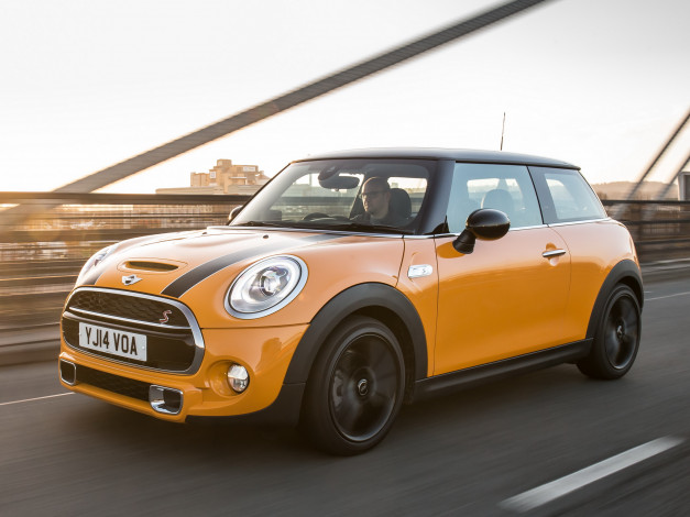 Обои картинки фото автомобили, mini, cooper, s, желтый, 2014г, f56, uk-spec