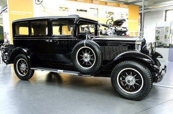 Картинка horch+500+limousine+1930 автомобили выставки+и+уличные+фото ретро автошоу выставка история