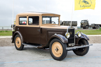 Картинка peugot+201+1930 автомобили выставки+и+уличные+фото история ретро выставка автошоу