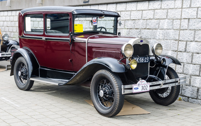 Обои картинки фото ford a tudor 1930, автомобили, выставки и уличные фото, выставка, автошоу, ретро, история