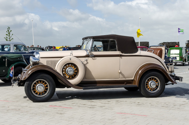 Обои картинки фото plymouth pd 4 convertible 1933, автомобили, выставки и уличные фото, автошоу, выставка, ретро, история