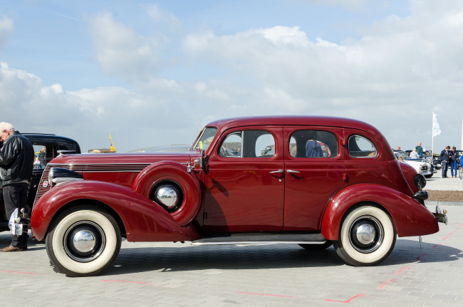 Обои картинки фото studebaker president 1937, автомобили, выставки и уличные фото, история, ретро, выставка, автошоу