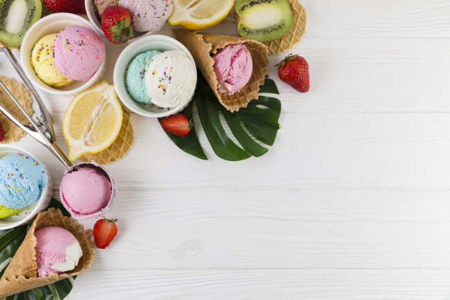 Обои картинки фото еда, мороженое,  десерты, ягоды, цитрус