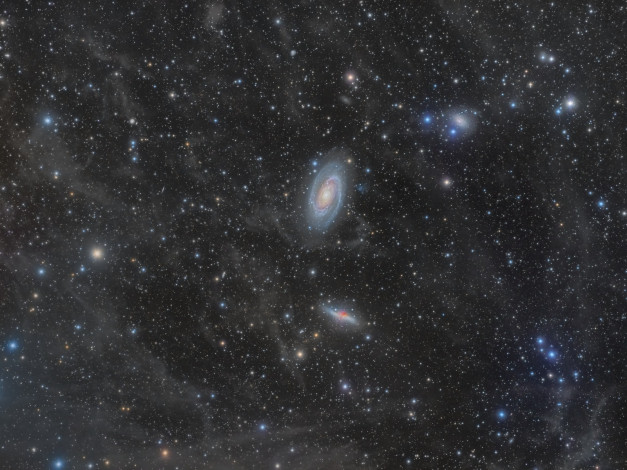 Обои картинки фото м81, космос, галактики, туманности