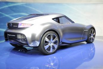 обоя nissan esflow electric concept 2011, автомобили, выставки и уличные фото, nissan, esflow, electric, concept, 2011, серебряный, металлик, автосалон, выставка