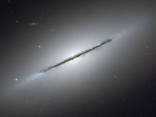 Картинка ngc 5866 галактика видимая ребра космос галактики туманности