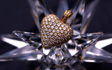 Картинка разное украшения +аксессуары +веера сердечко бриллиантовое