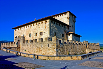 Картинка испания города -+дворцы +замки +крепости каменное строение