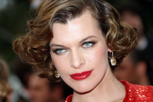 Обои картинки фото Milla Jovovich, девушки